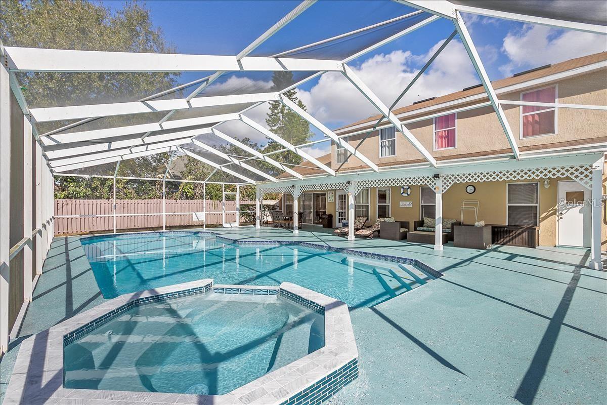 Image 41 of 50 For 2871 Picadilly Circle