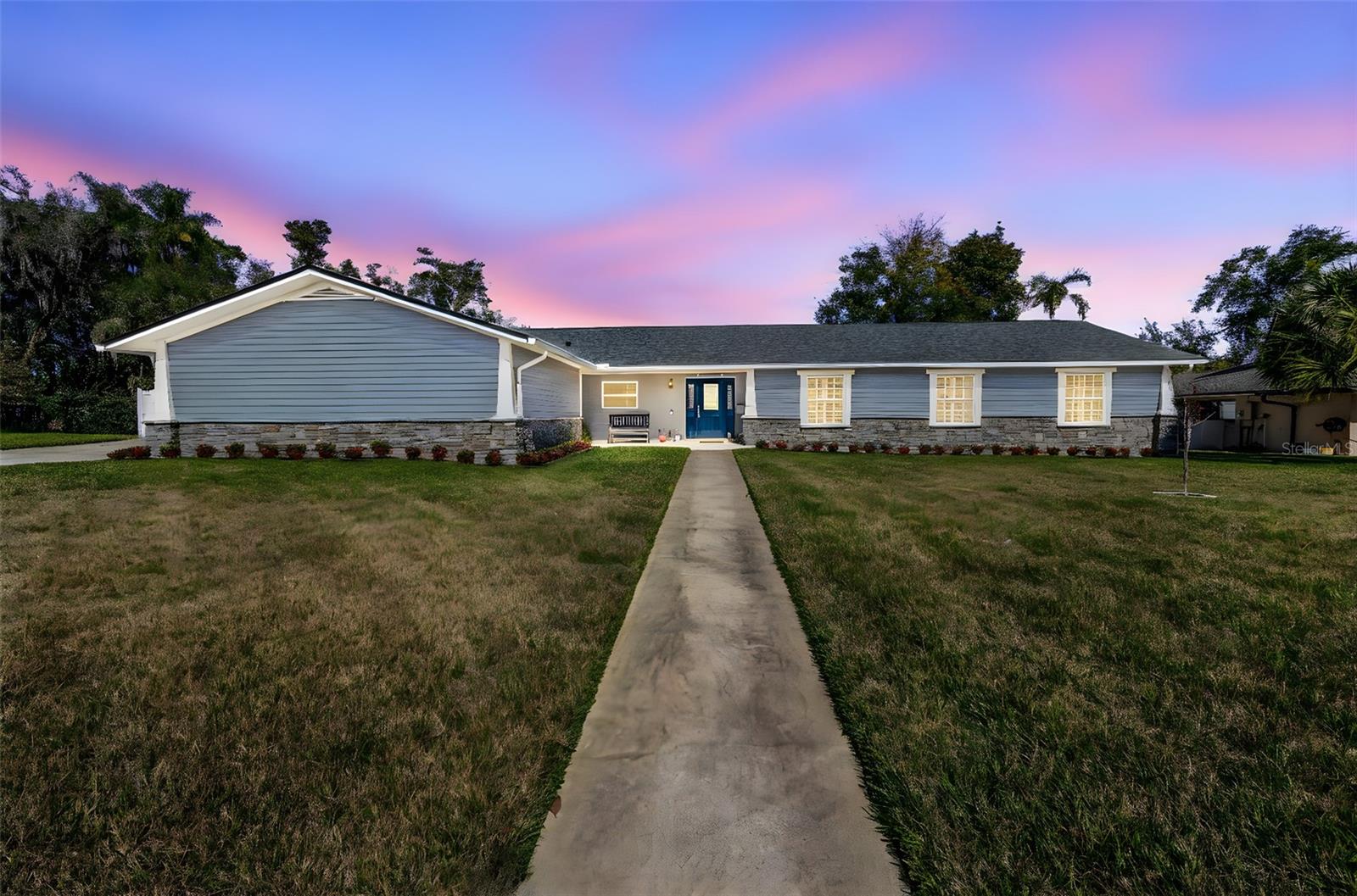 Image 2 of 50 For 190 Spring Lake Drive