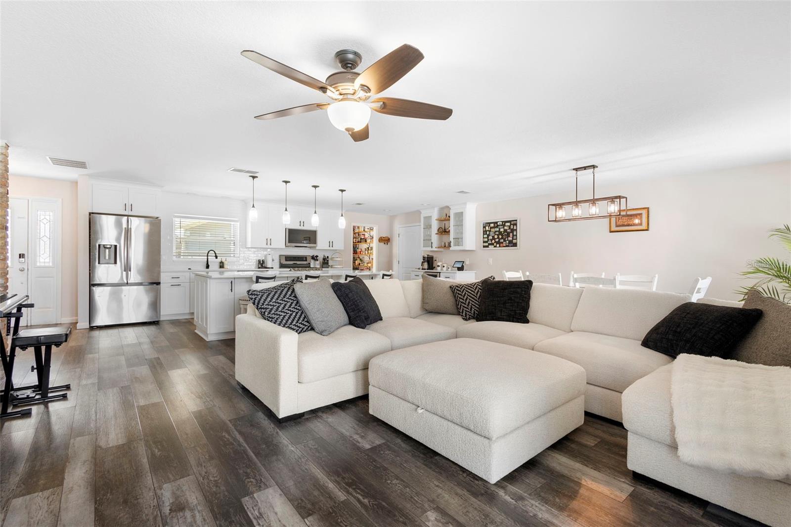 Image 22 of 50 For 190 Spring Lake Drive