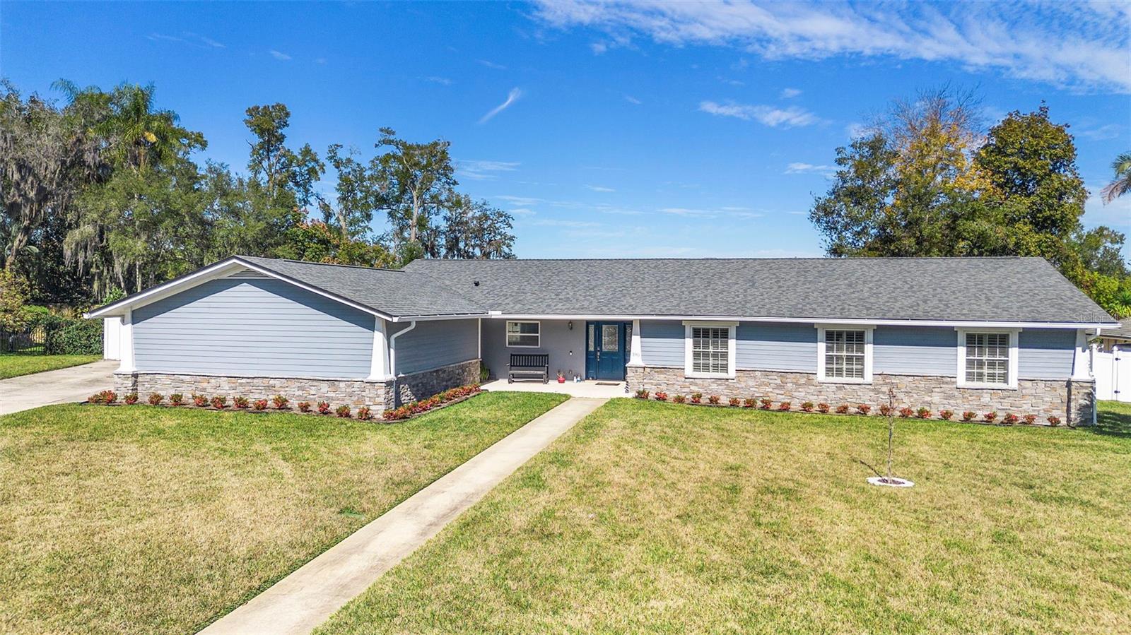 Image 5 of 50 For 190 Spring Lake Drive