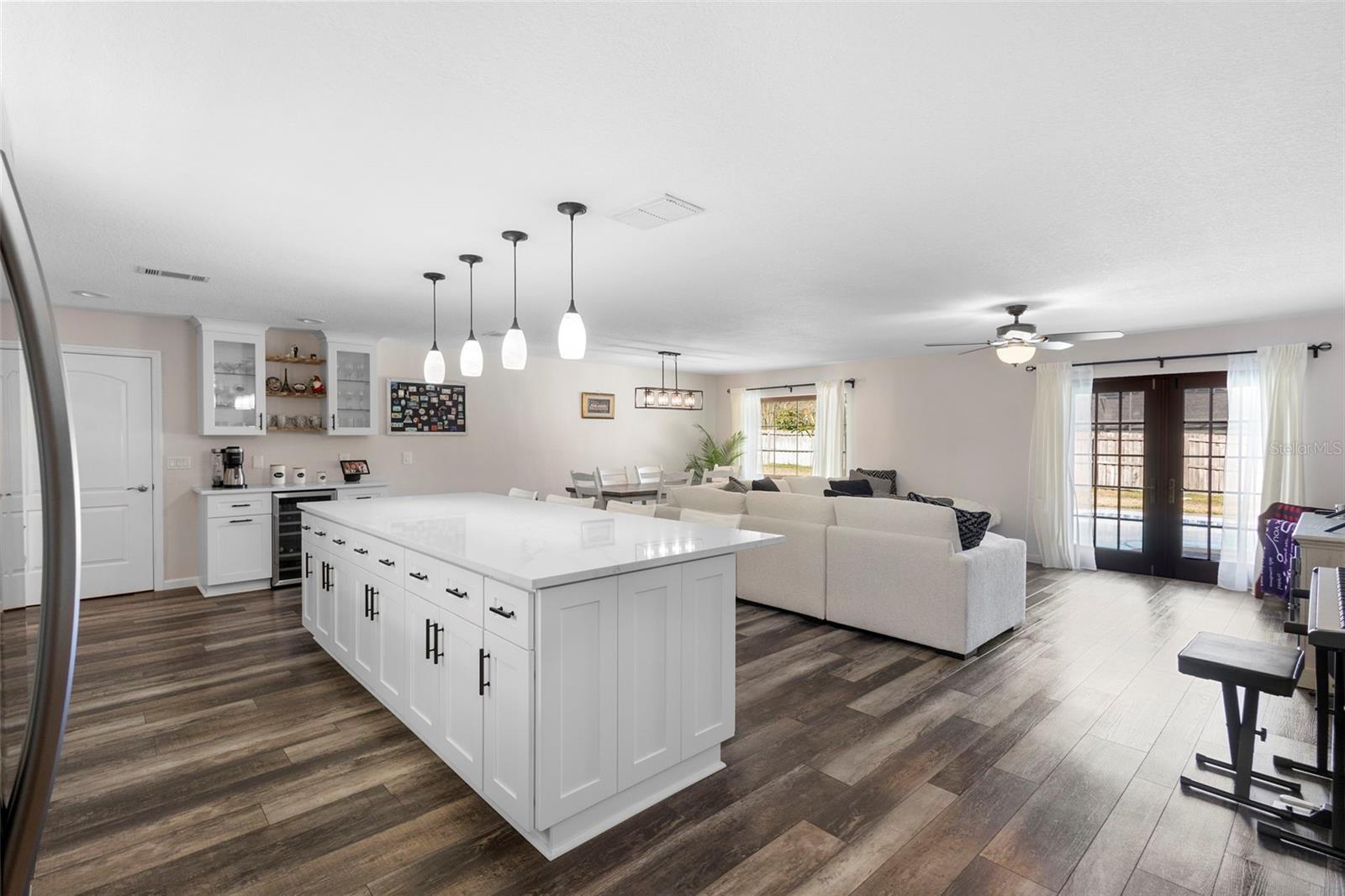 Image 6 of 50 For 190 Spring Lake Drive