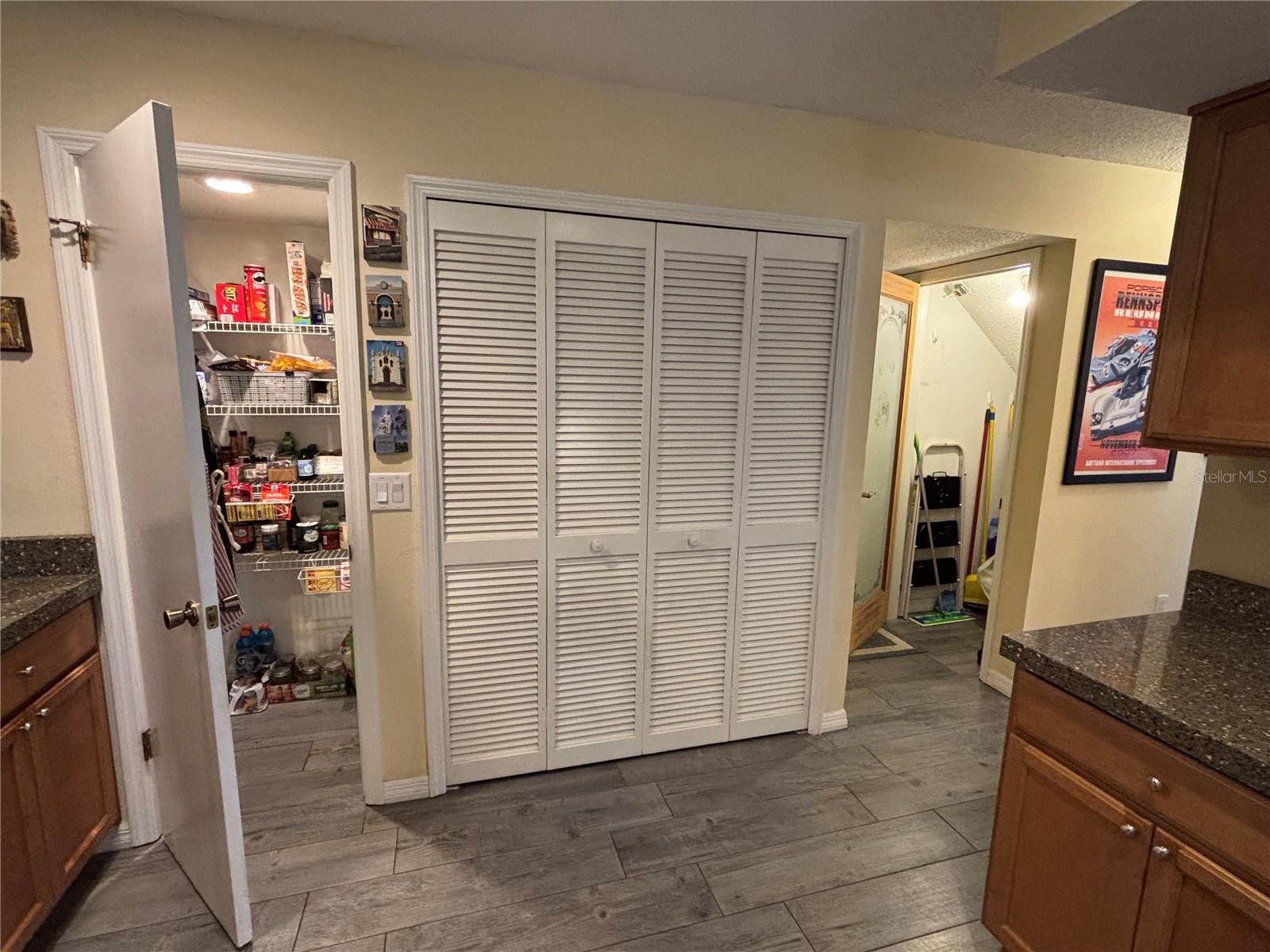 Image 10 of 33 For 5450 County Fair Court