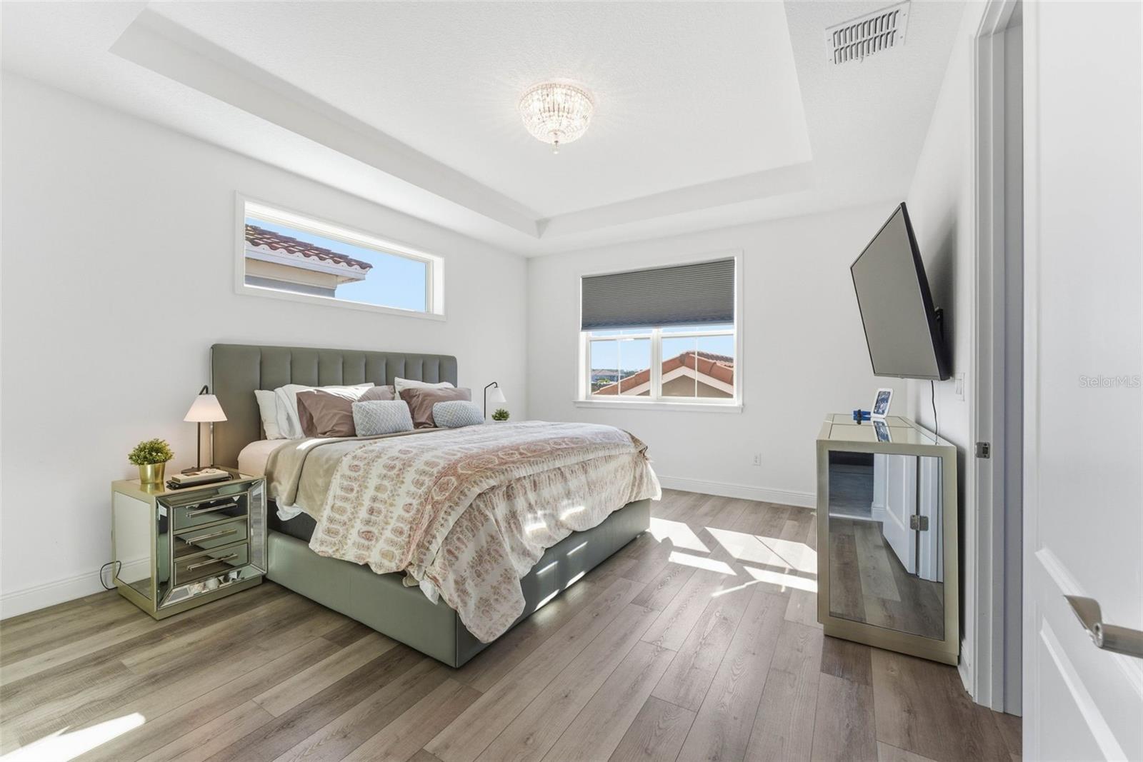 Image 35 of 69 For 13261 Oakenshaw Lane