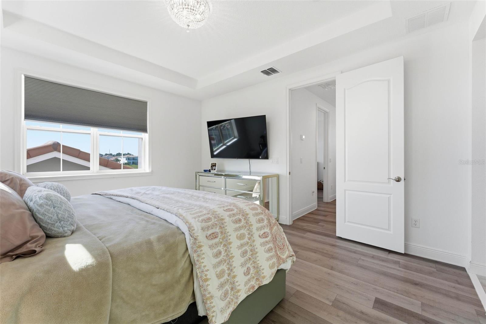 Image 37 of 69 For 13261 Oakenshaw Lane