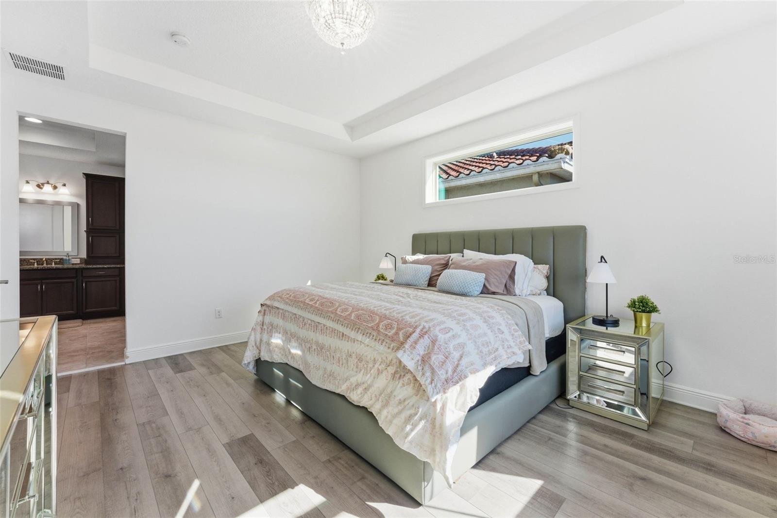 Image 38 of 69 For 13261 Oakenshaw Lane