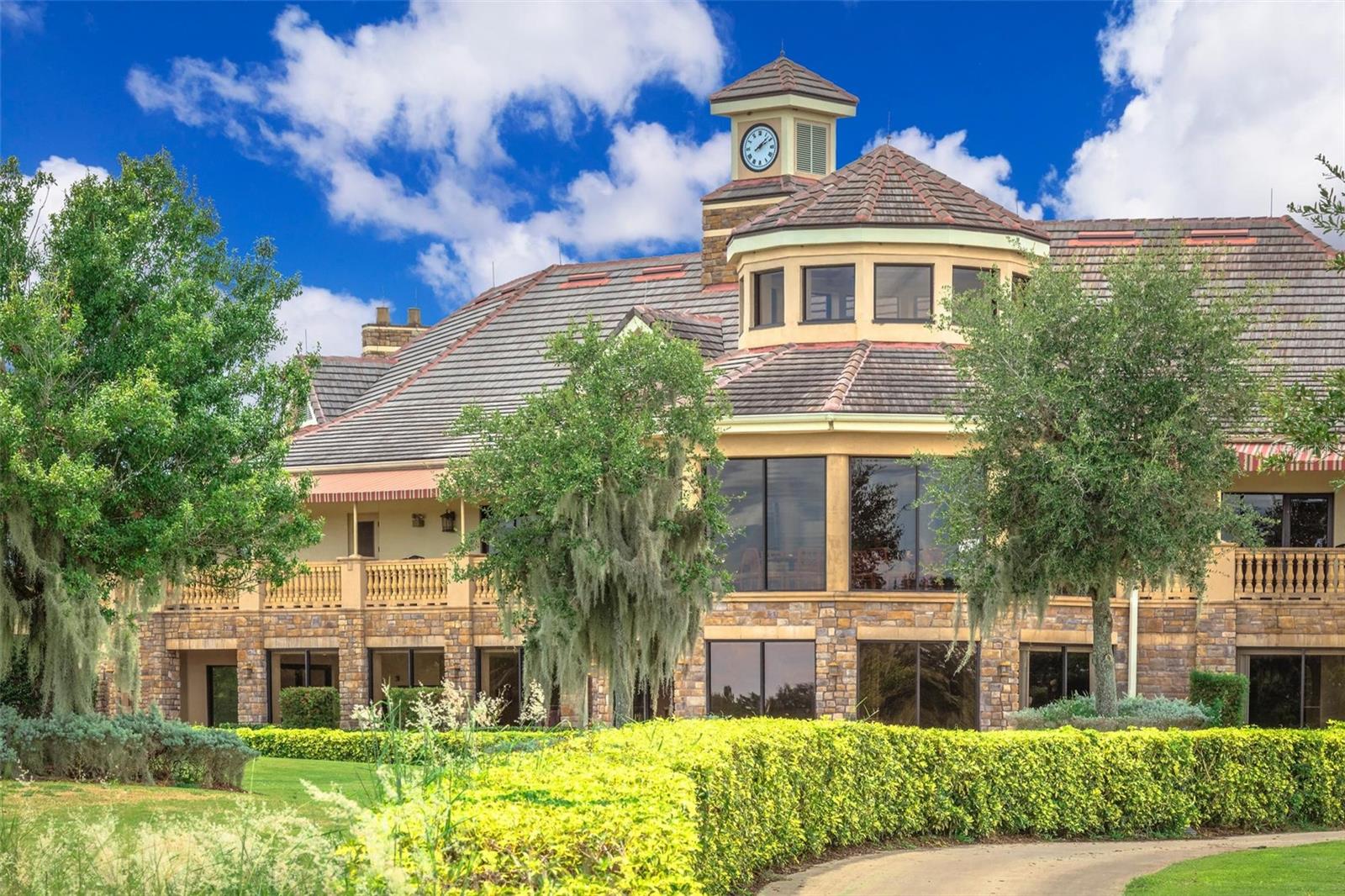 Image 56 of 69 For 13261 Oakenshaw Lane