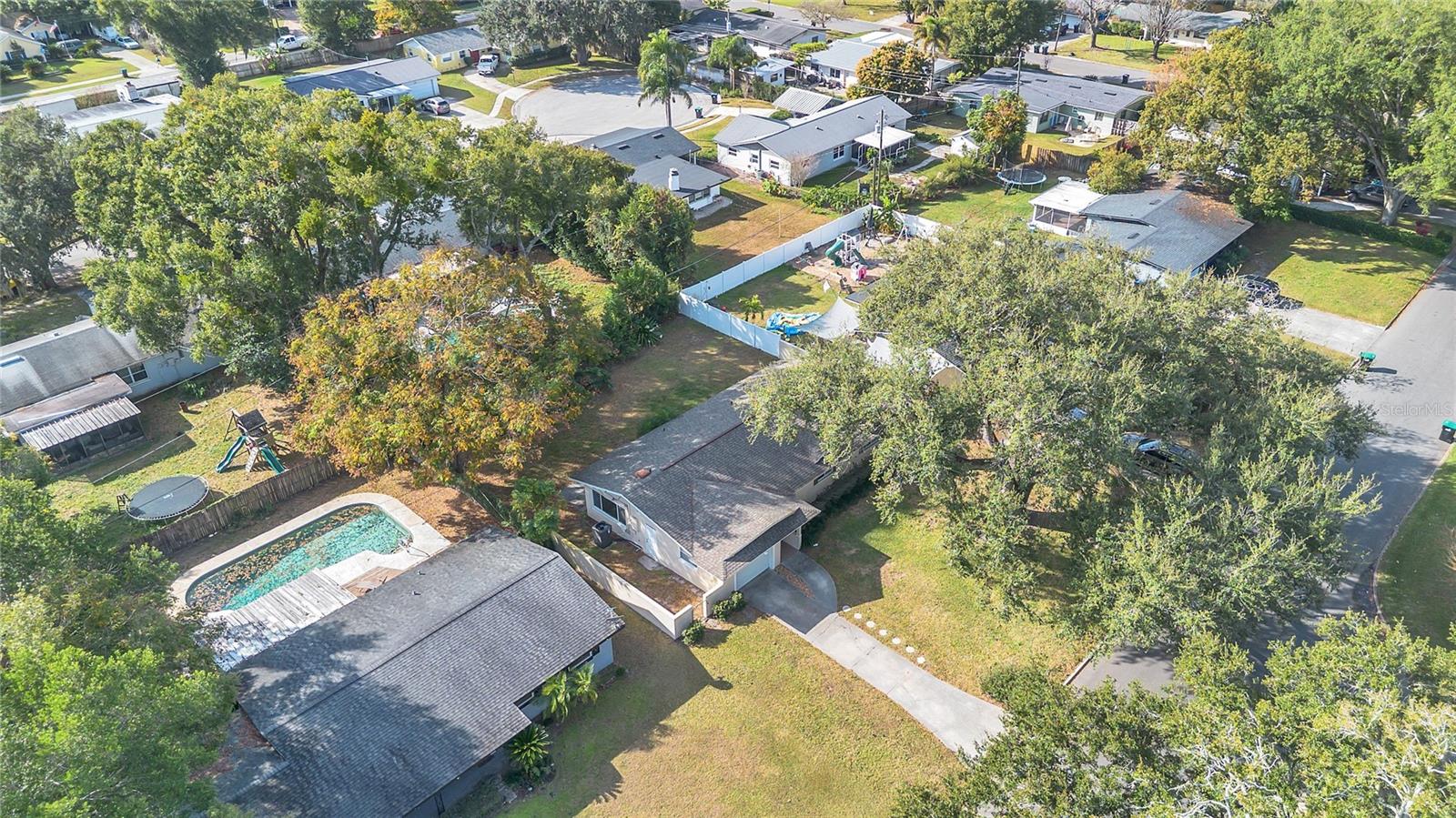 Image 28 of 33 For 3400 Charow Lane