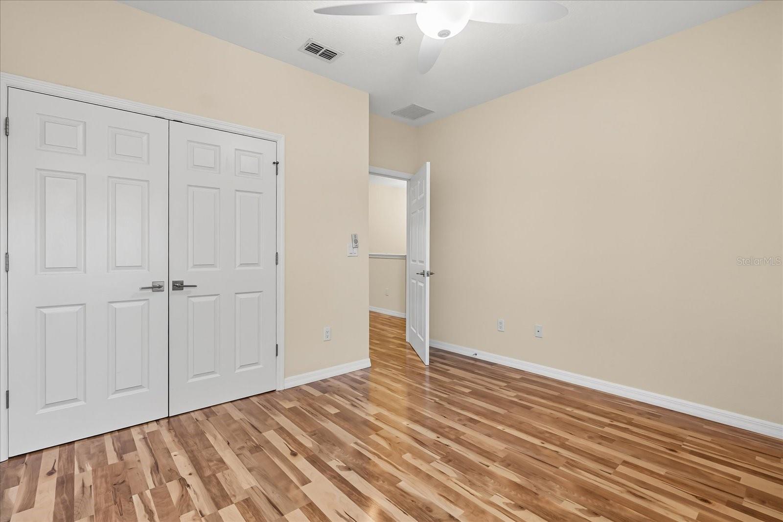 Image 15 of 31 For 2049 Royal Vista Court