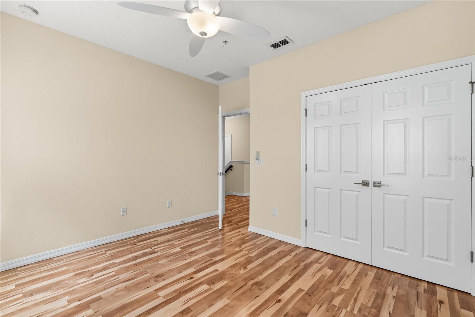 Image 9 of 31 For 2049 Royal Vista Court