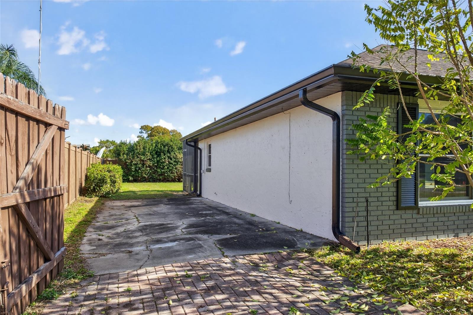 Image 2 of 35 For 5427 Ming Drive