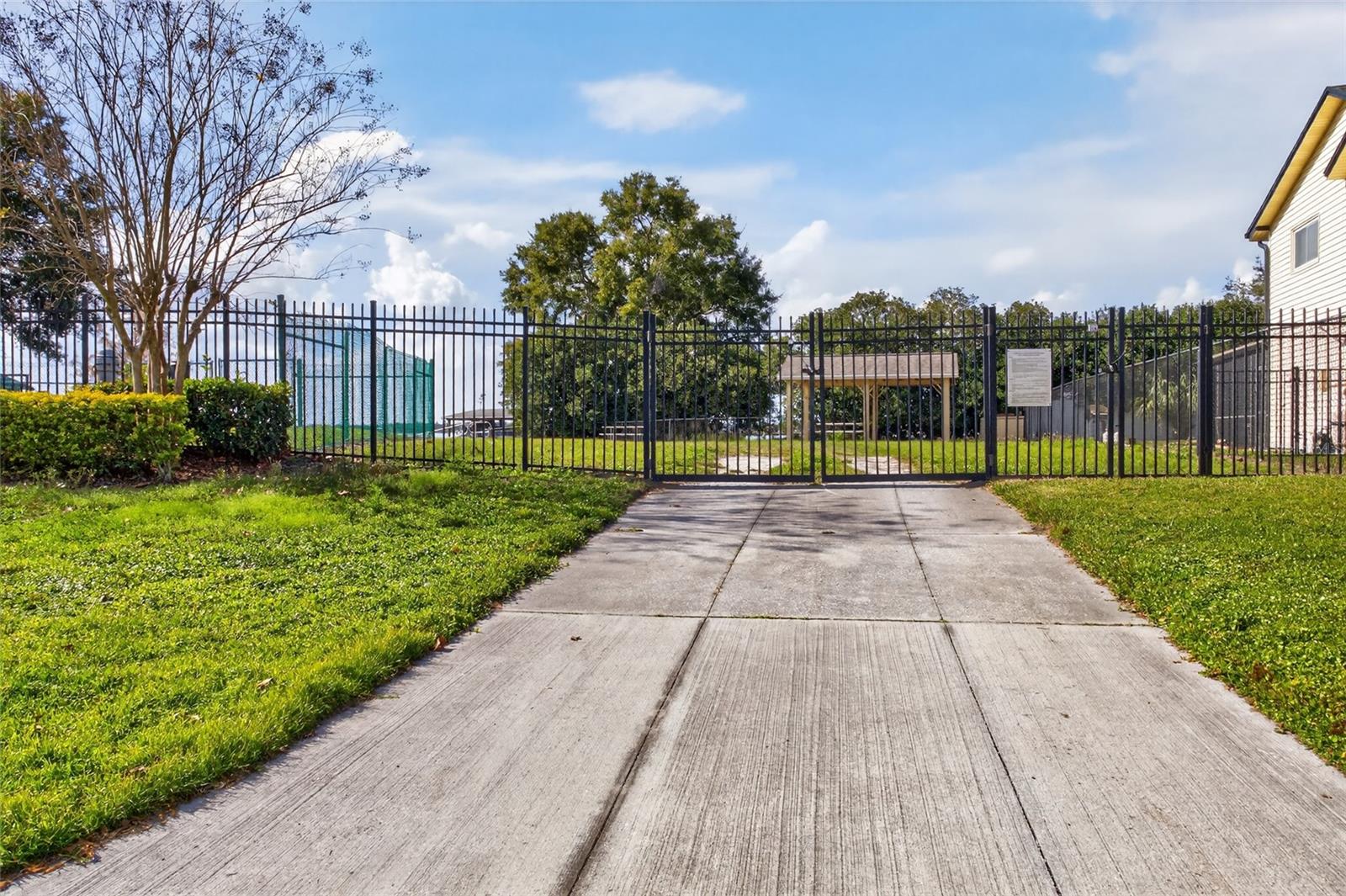 Image 34 of 35 For 5427 Ming Drive