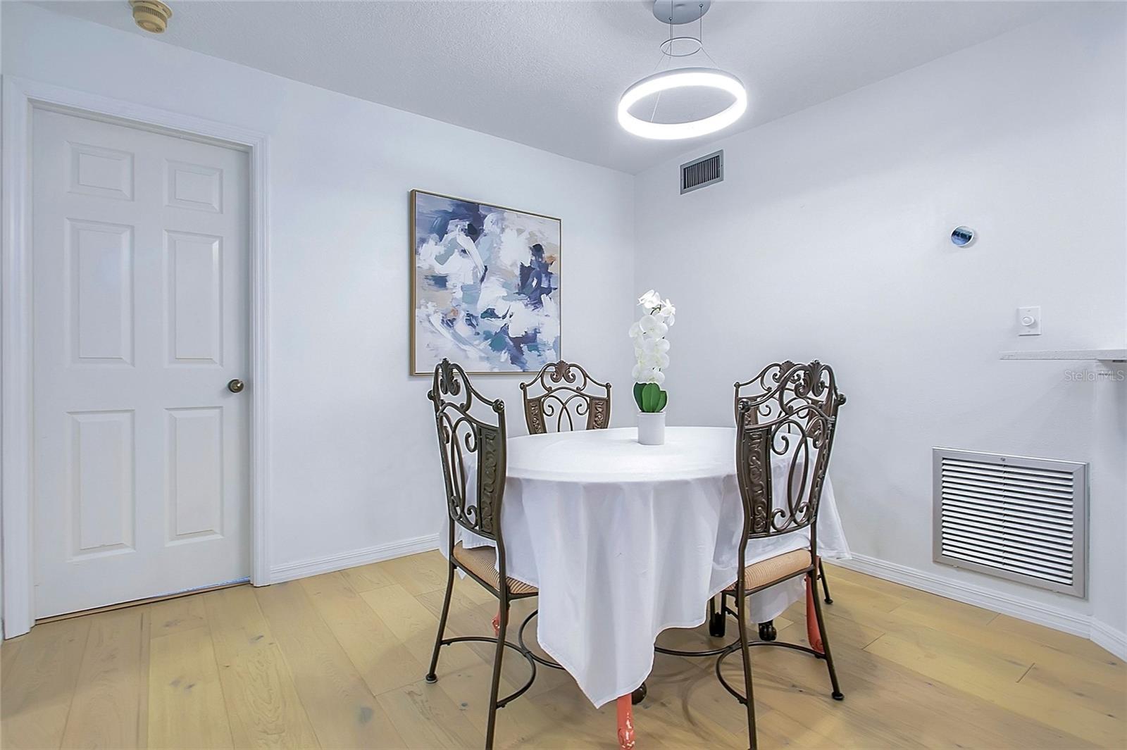 Image 11 of 39 For 1267 Saint Tropez Circle Ge