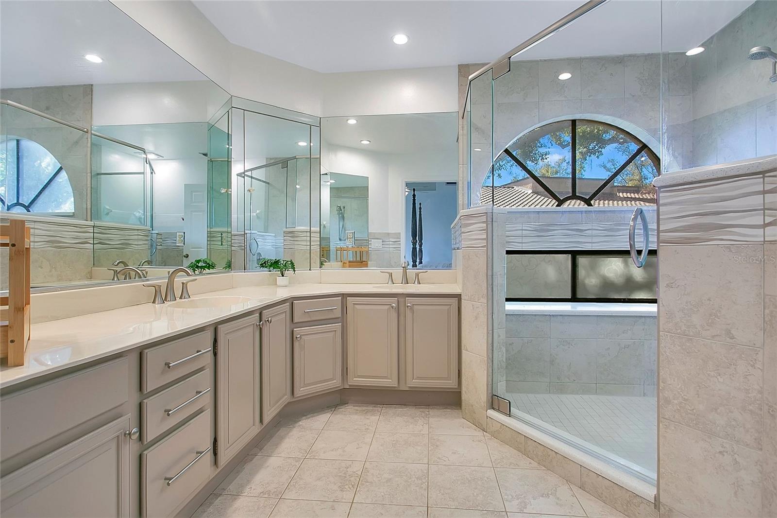 Image 19 of 39 For 1267 Saint Tropez Circle Ge