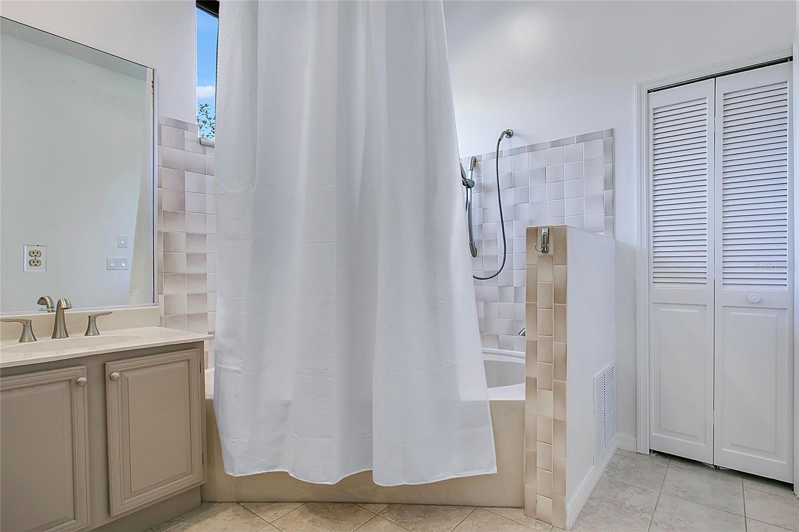 Image 28 of 39 For 1267 Saint Tropez Circle Ge