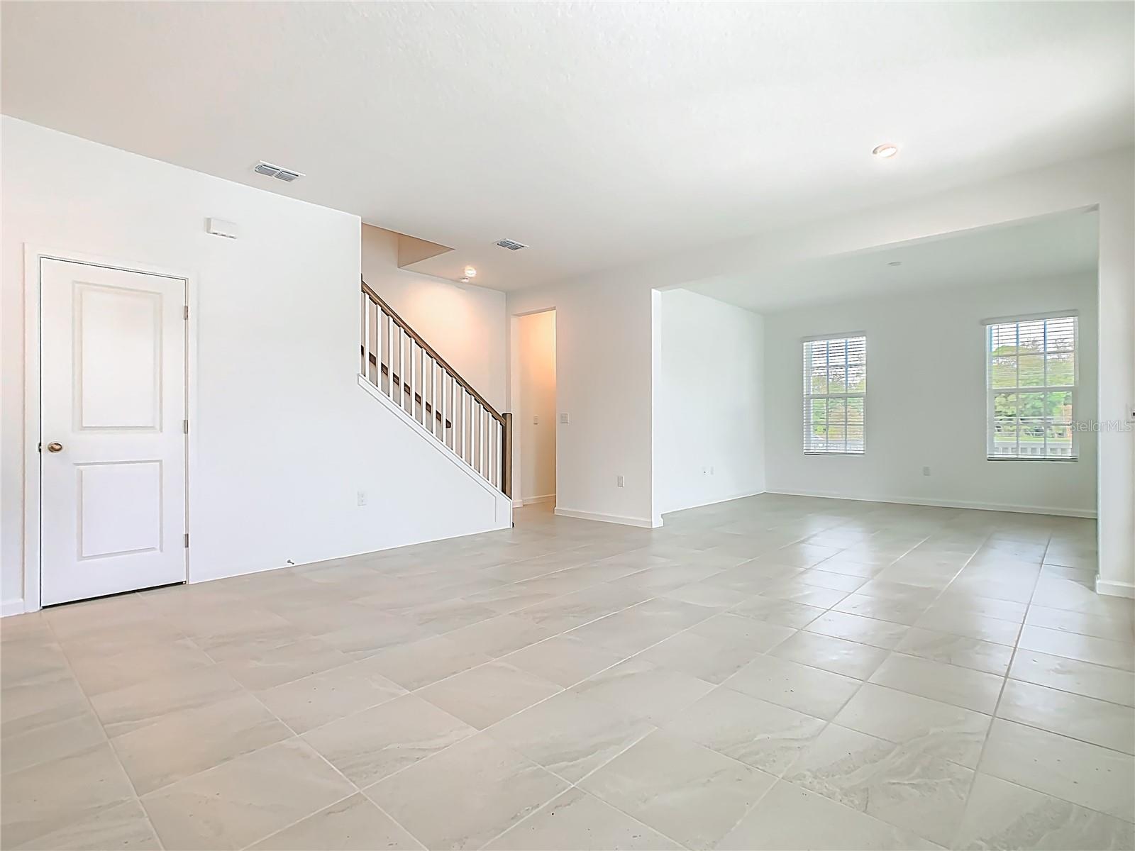 Image 15 of 41 For 2426 Celebration Boulevard