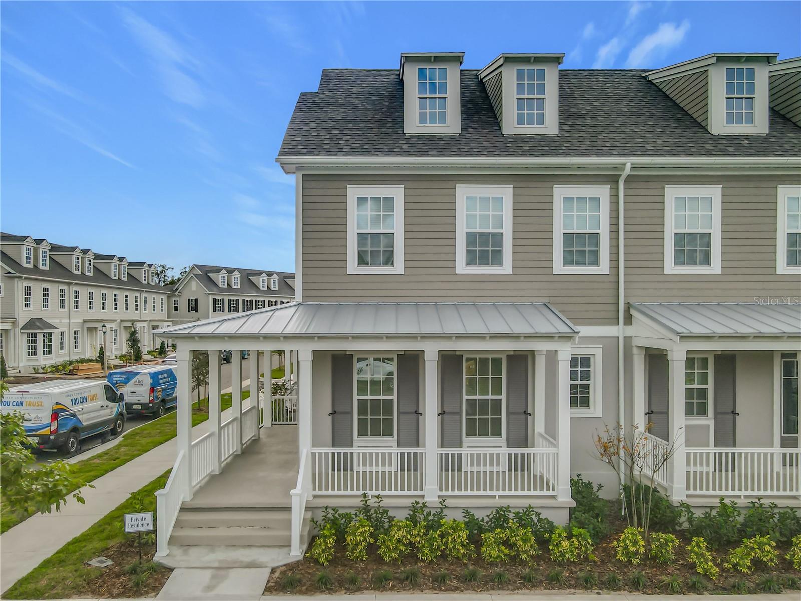 Image 3 of 41 For 2426 Celebration Boulevard