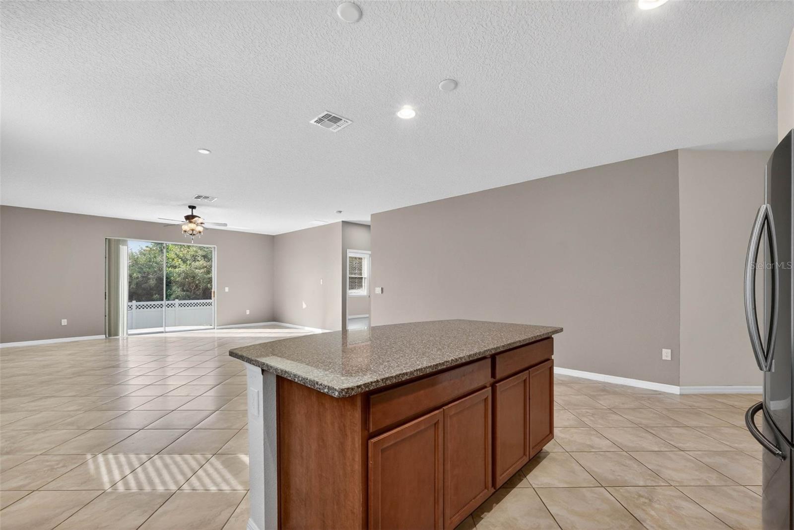 Image 18 of 60 For 8564 Rindge Road