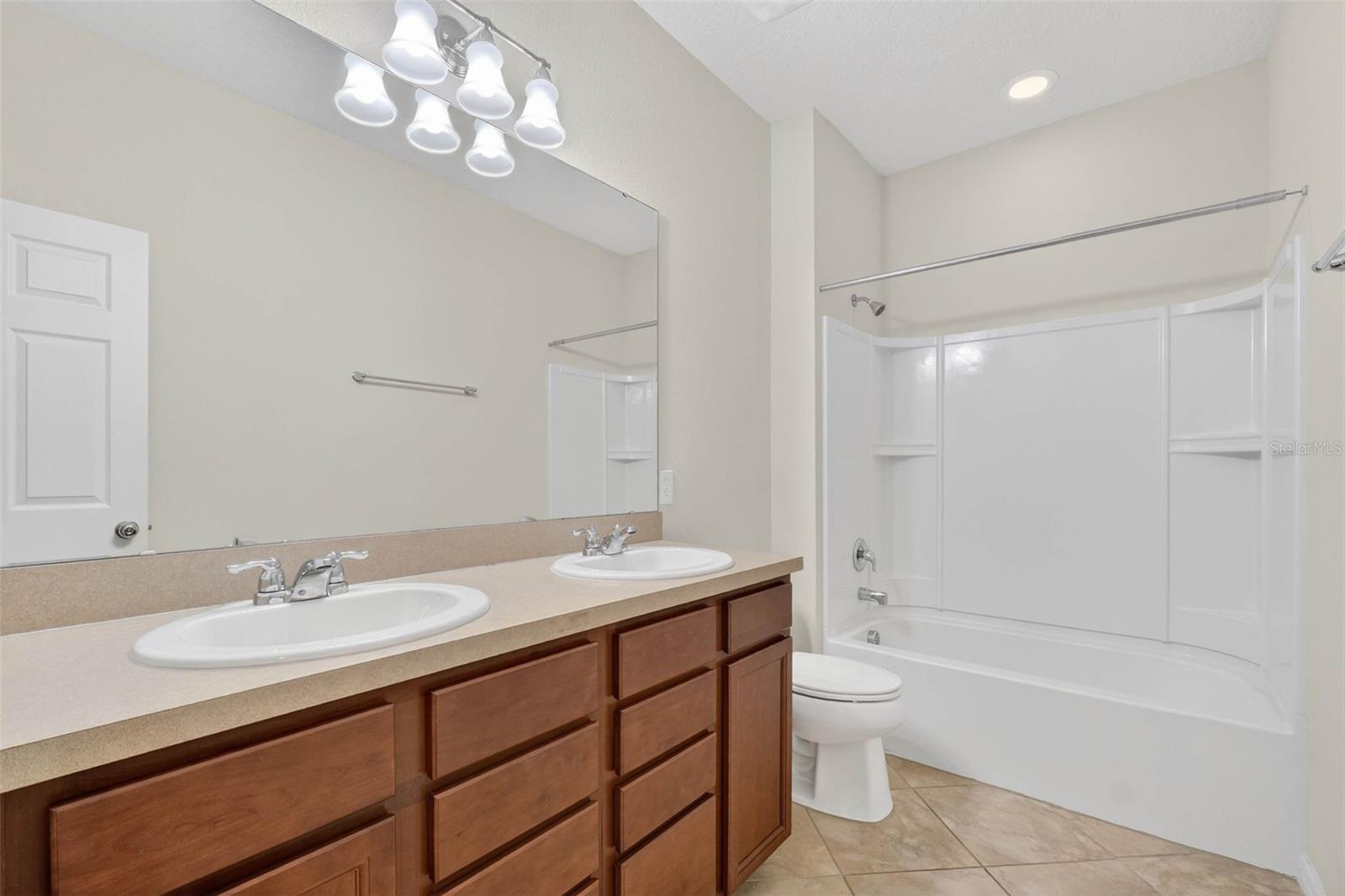 Image 33 of 60 For 8564 Rindge Road