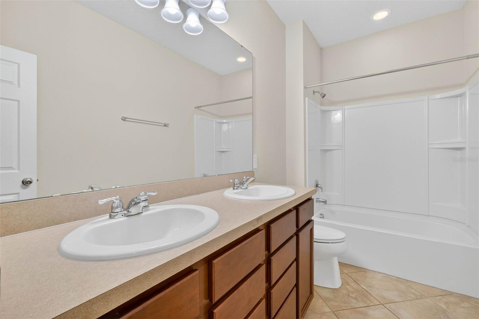 Image 34 of 60 For 8564 Rindge Road