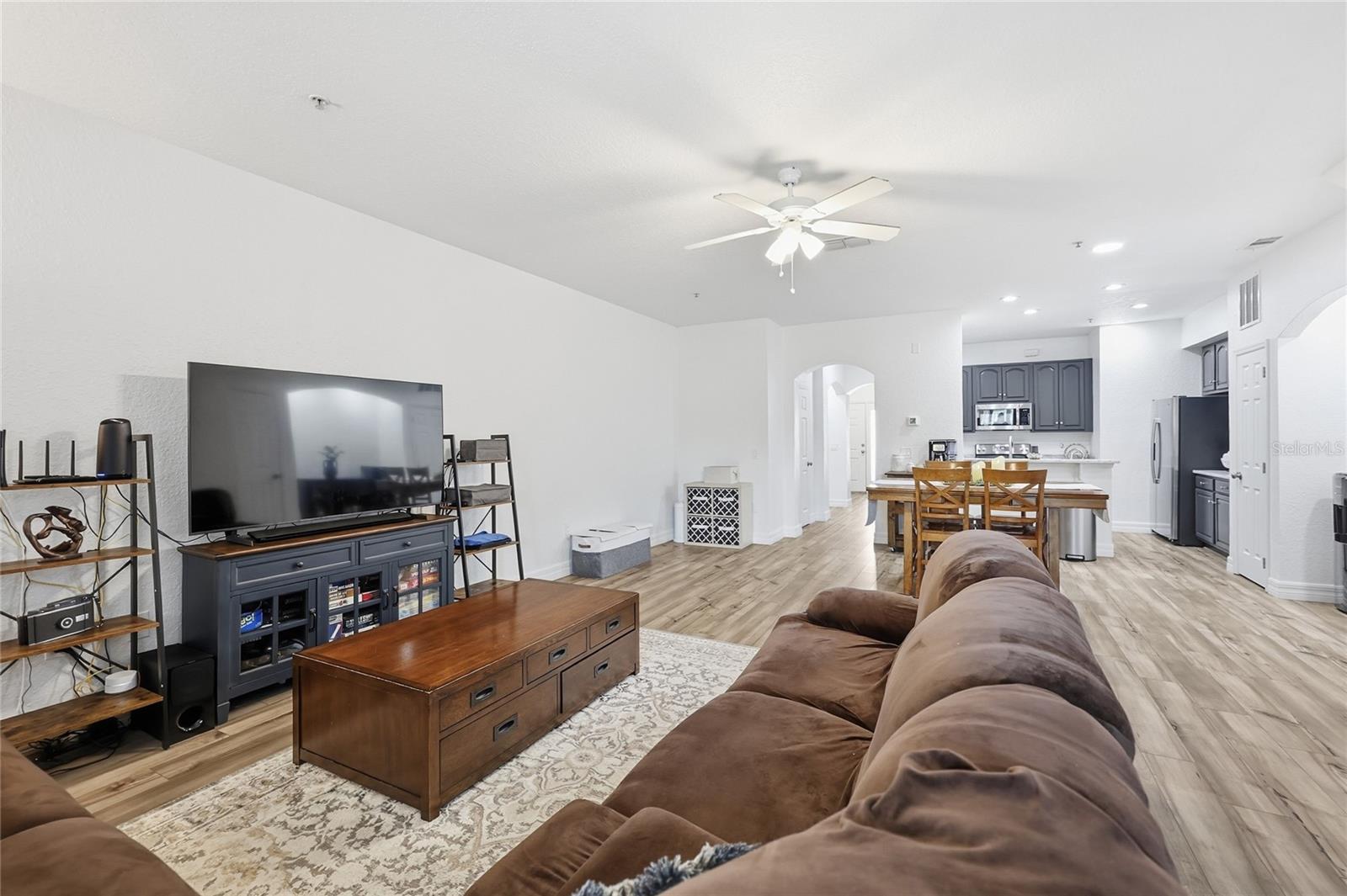 Image 15 of 51 For 14018 Evening Sky Pl