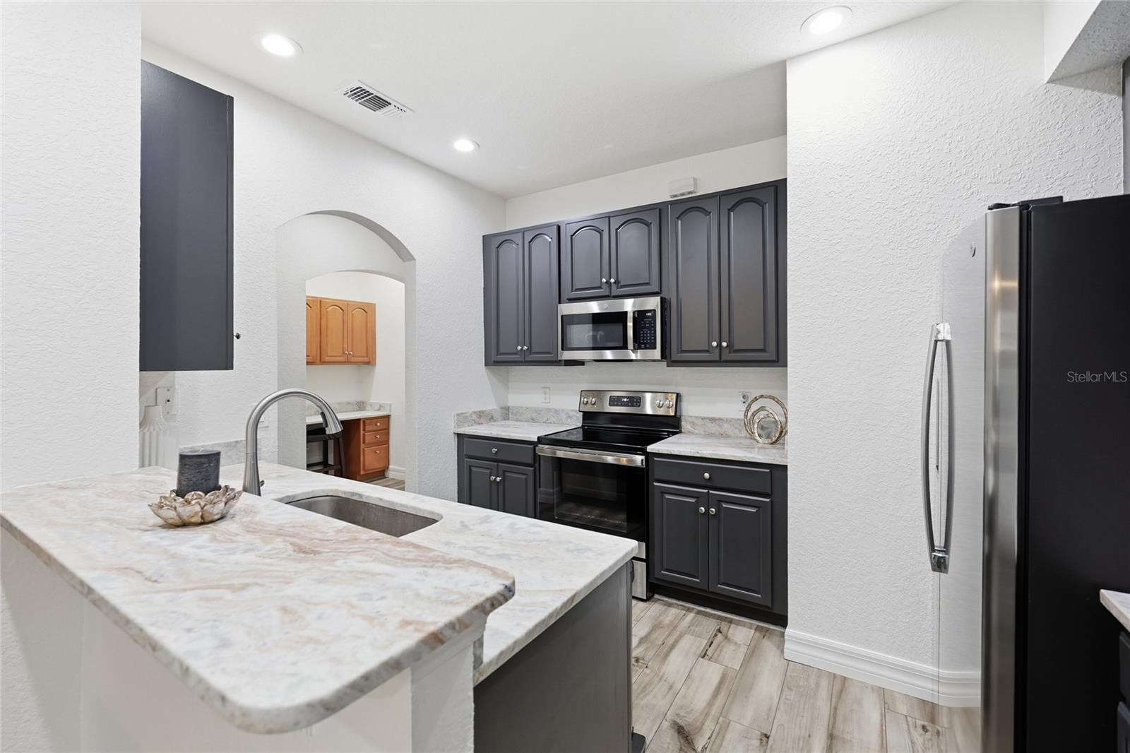 Image 4 of 51 For 14018 Evening Sky Pl