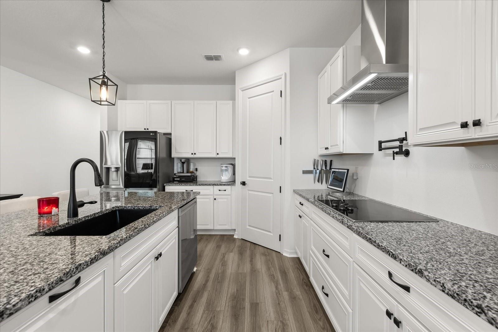 Image 14 of 41 For 2294 Endeavor Way