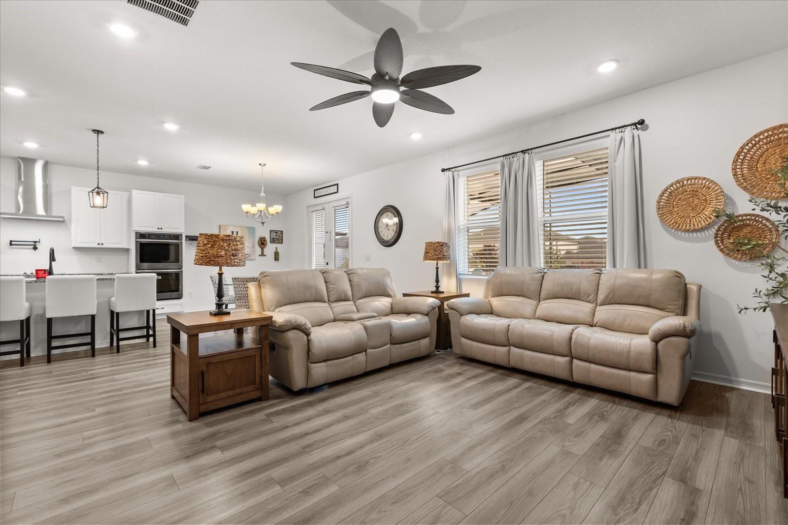 Image 7 of 41 For 2294 Endeavor Way