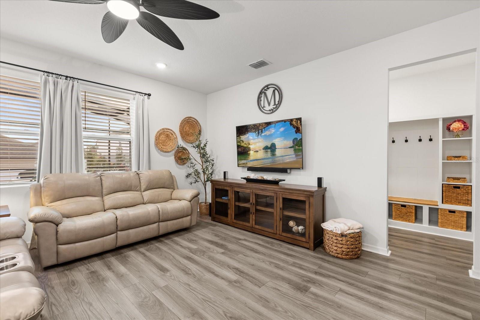 Image 8 of 41 For 2294 Endeavor Way