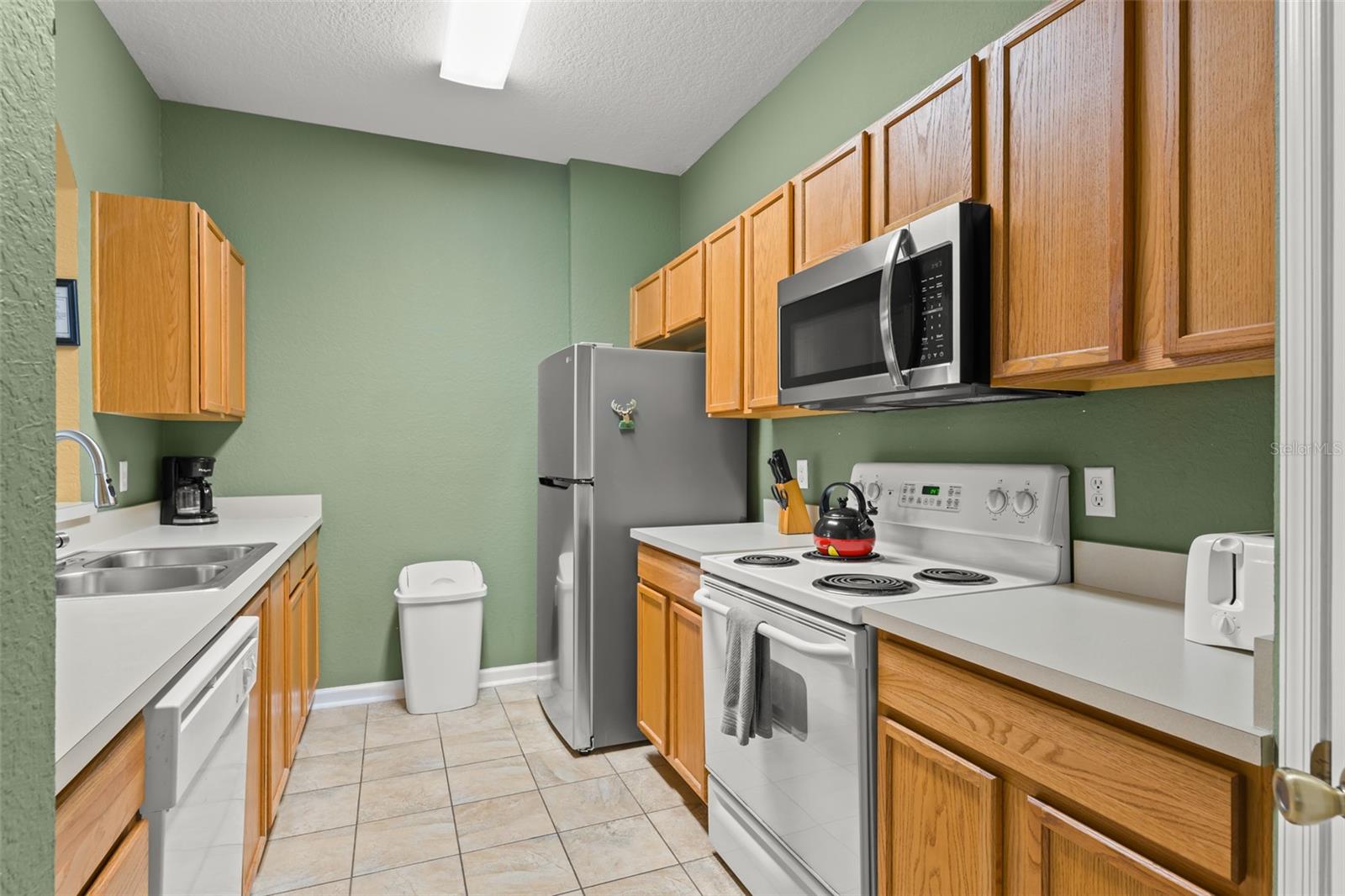 Image 5 of 40 For 7675 Comrow Street 405