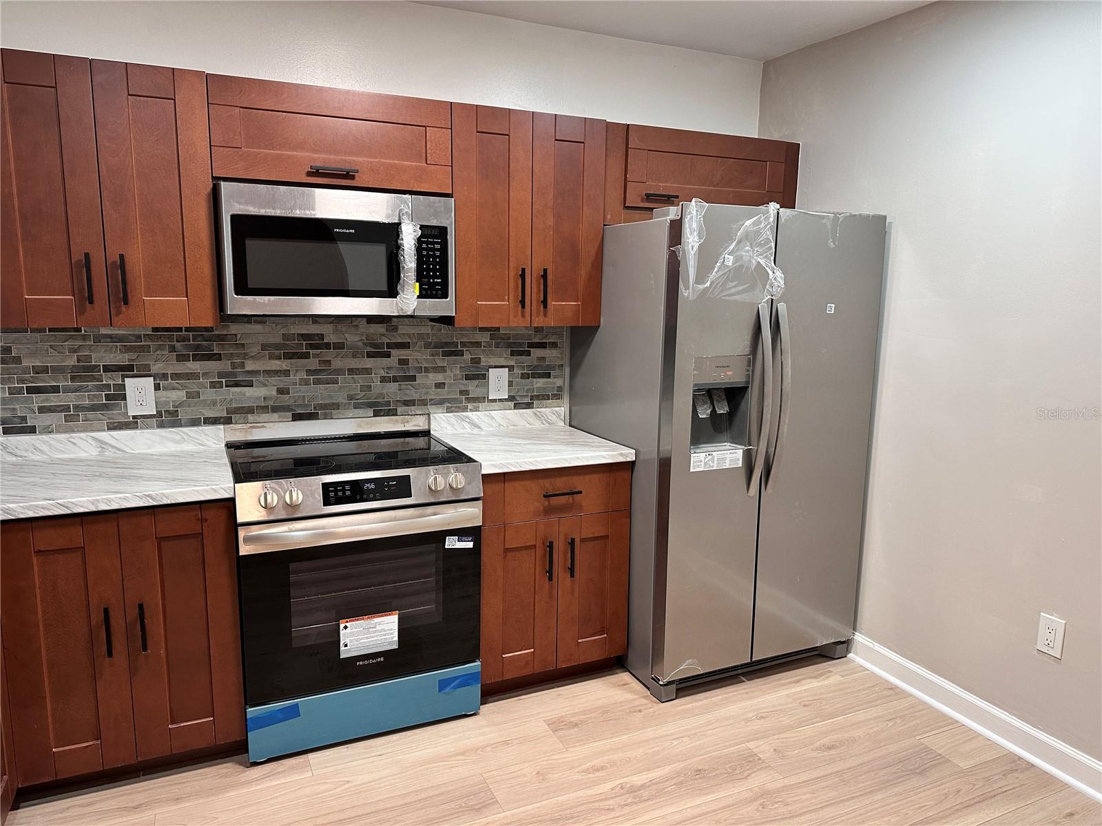 Image 3 of 14 For 5924 Sagunto Street