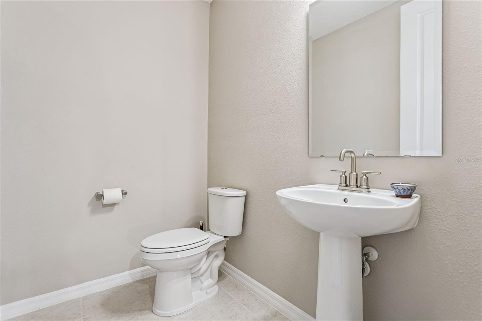 Image 22 of 77 For 12908 Gabor Avenue