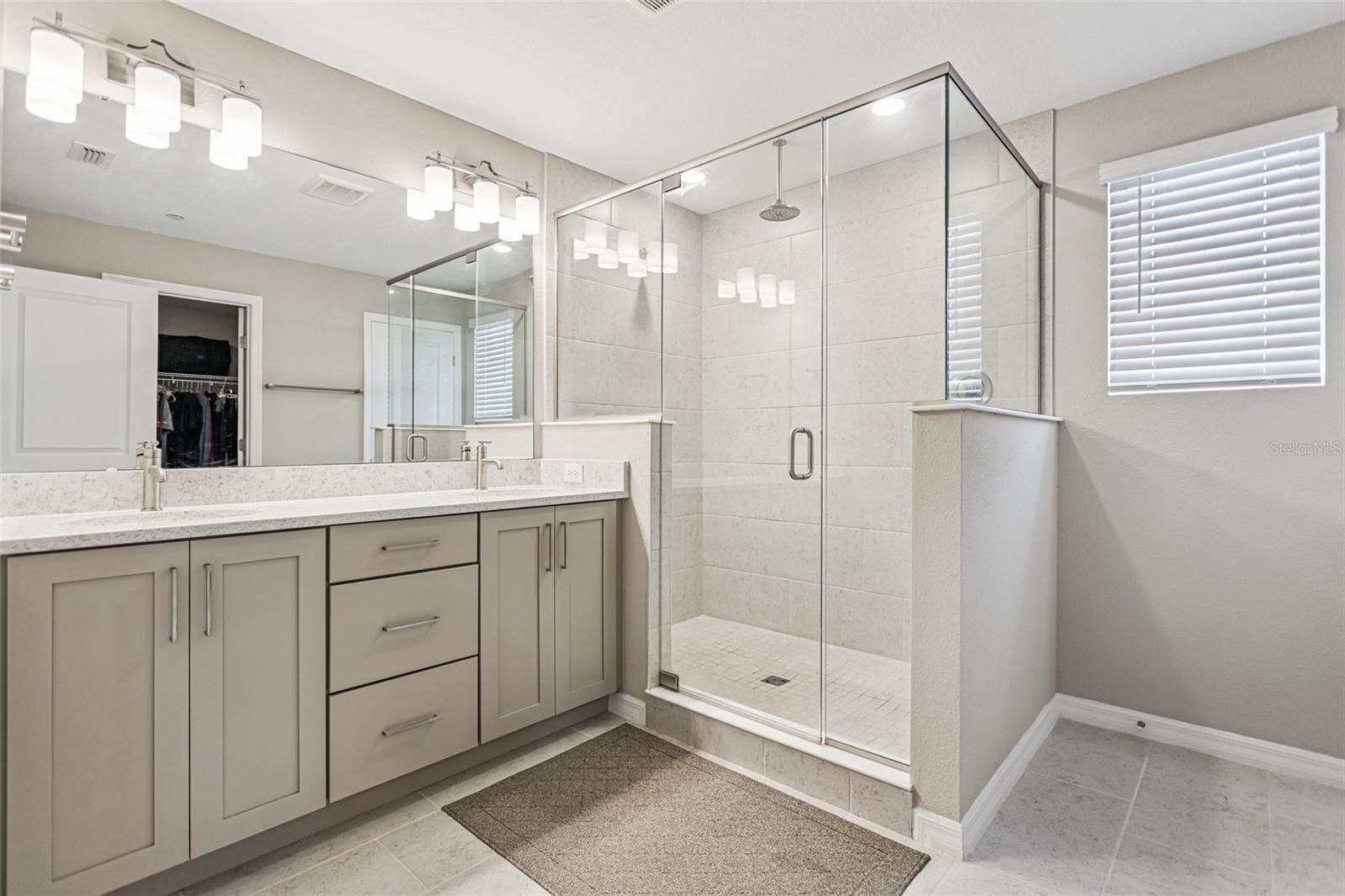 Image 37 of 77 For 12908 Gabor Avenue