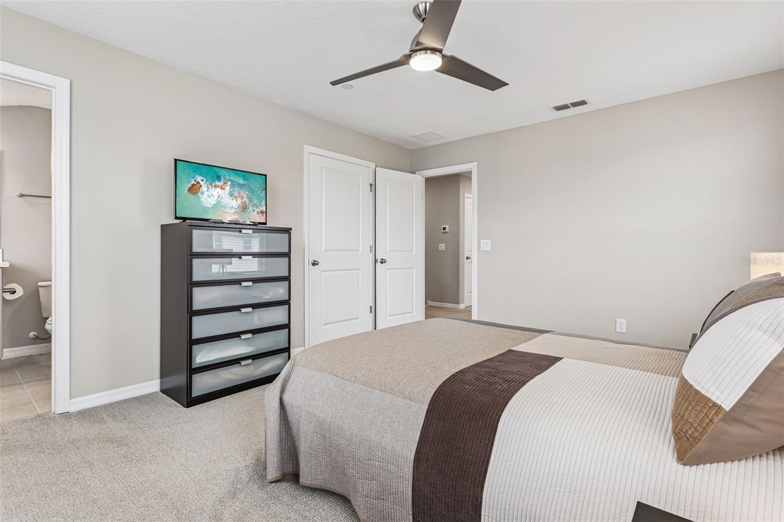 Image 40 of 77 For 12908 Gabor Avenue