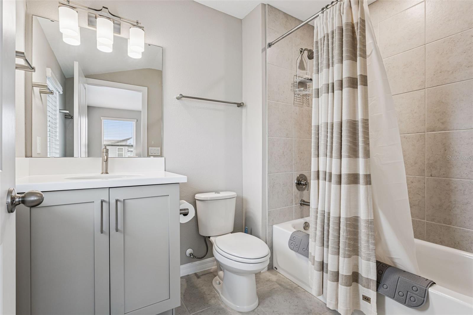 Image 42 of 77 For 12908 Gabor Avenue