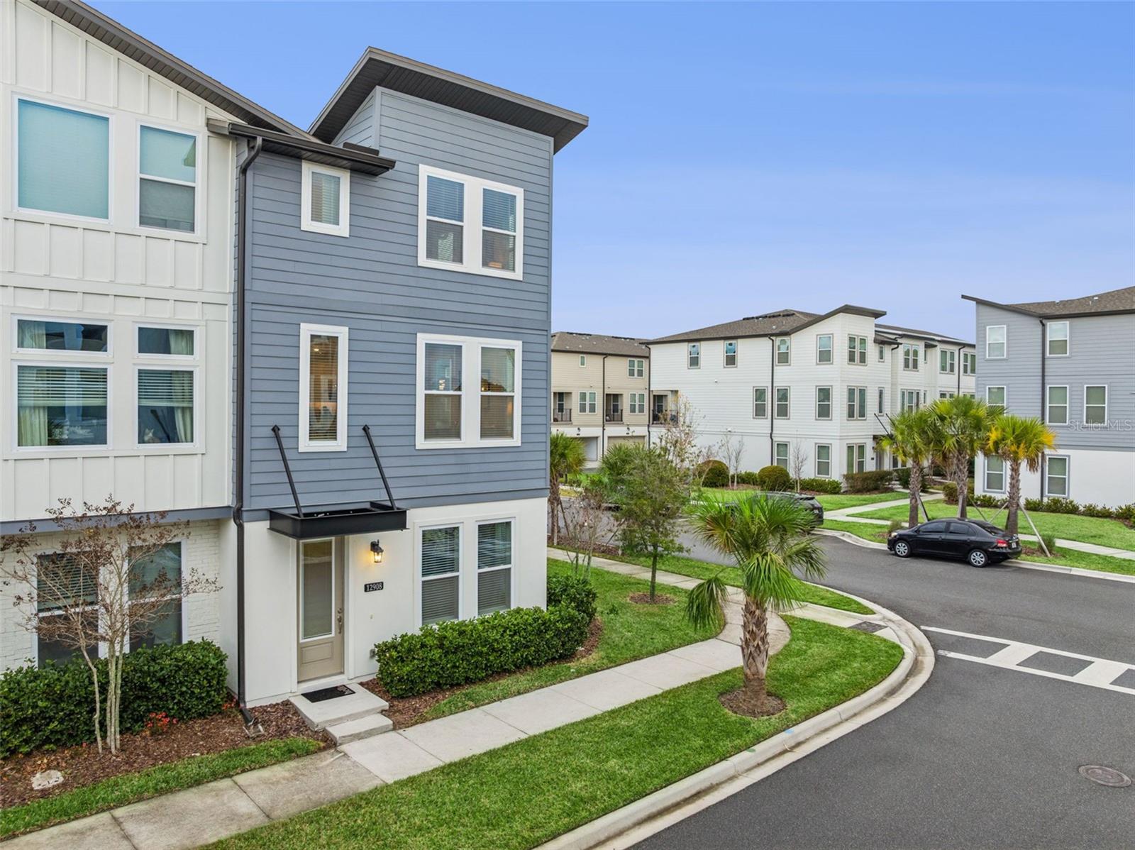 Image 5 of 77 For 12908 Gabor Avenue