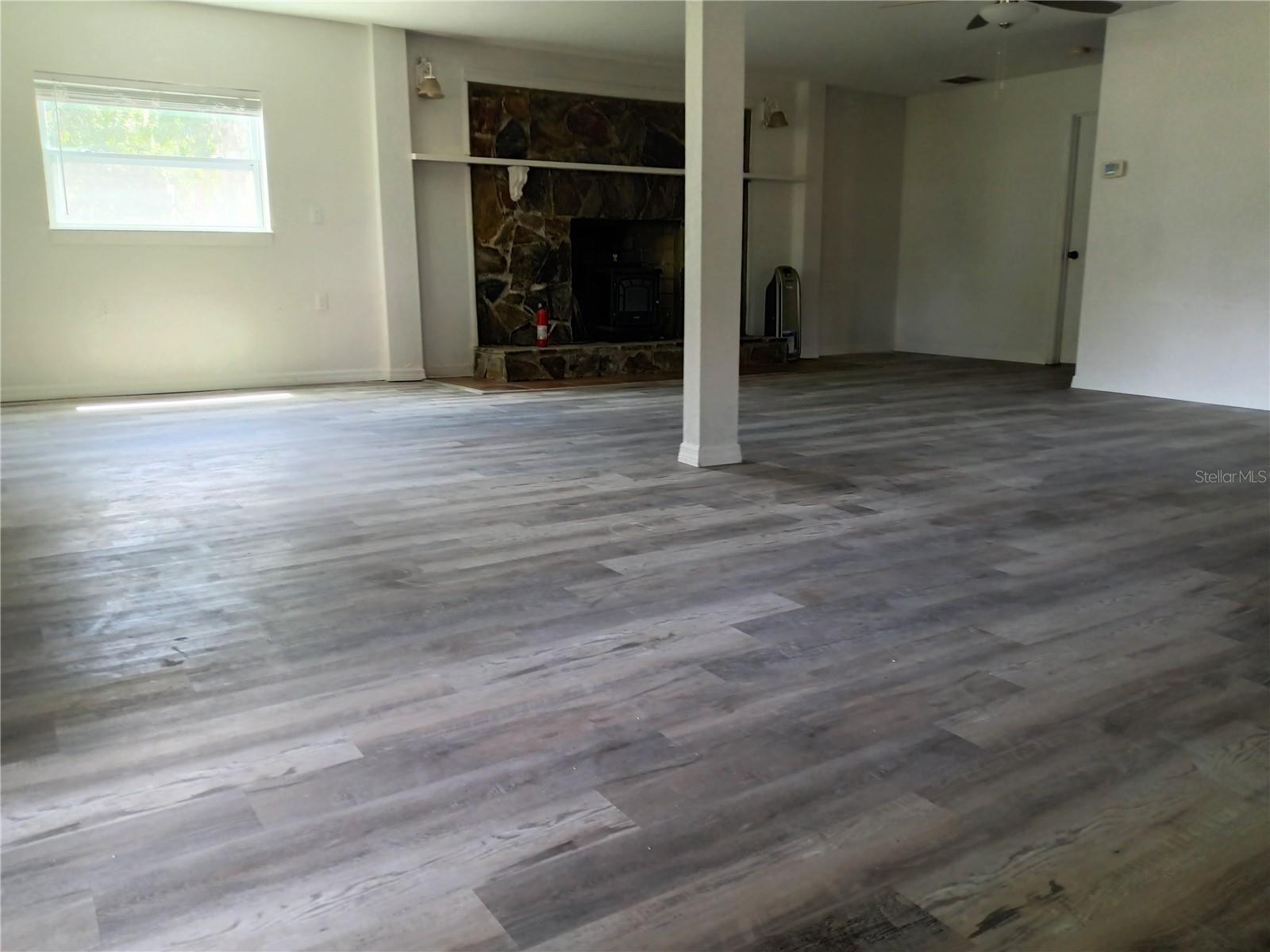 Image 6 of 14 For 445 State Road 415