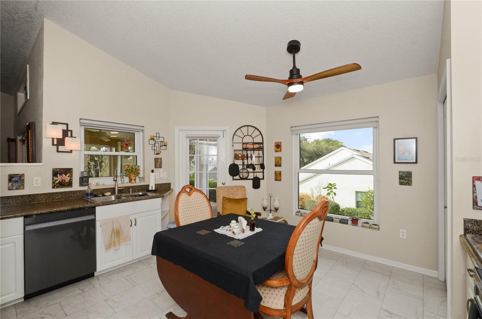 Image 23 of 34 For 601 Chautauqua Drive