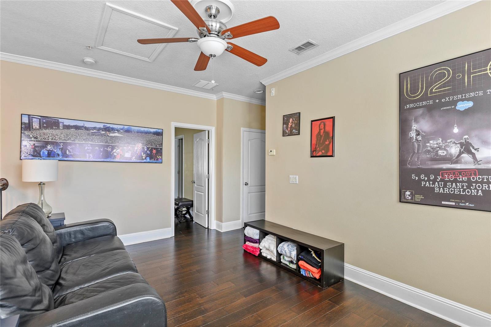 Image 21 of 41 For 5460 Penway Drive