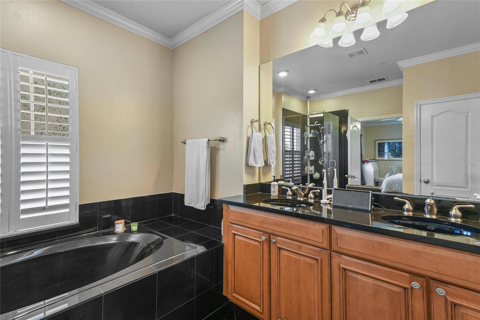 Image 24 of 41 For 5460 Penway Drive