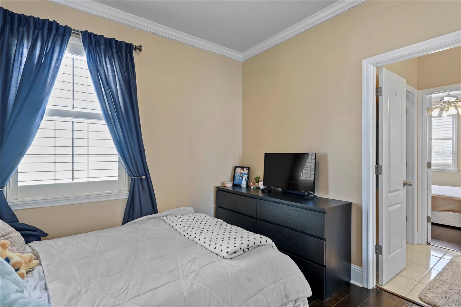 Image 27 of 41 For 5460 Penway Drive