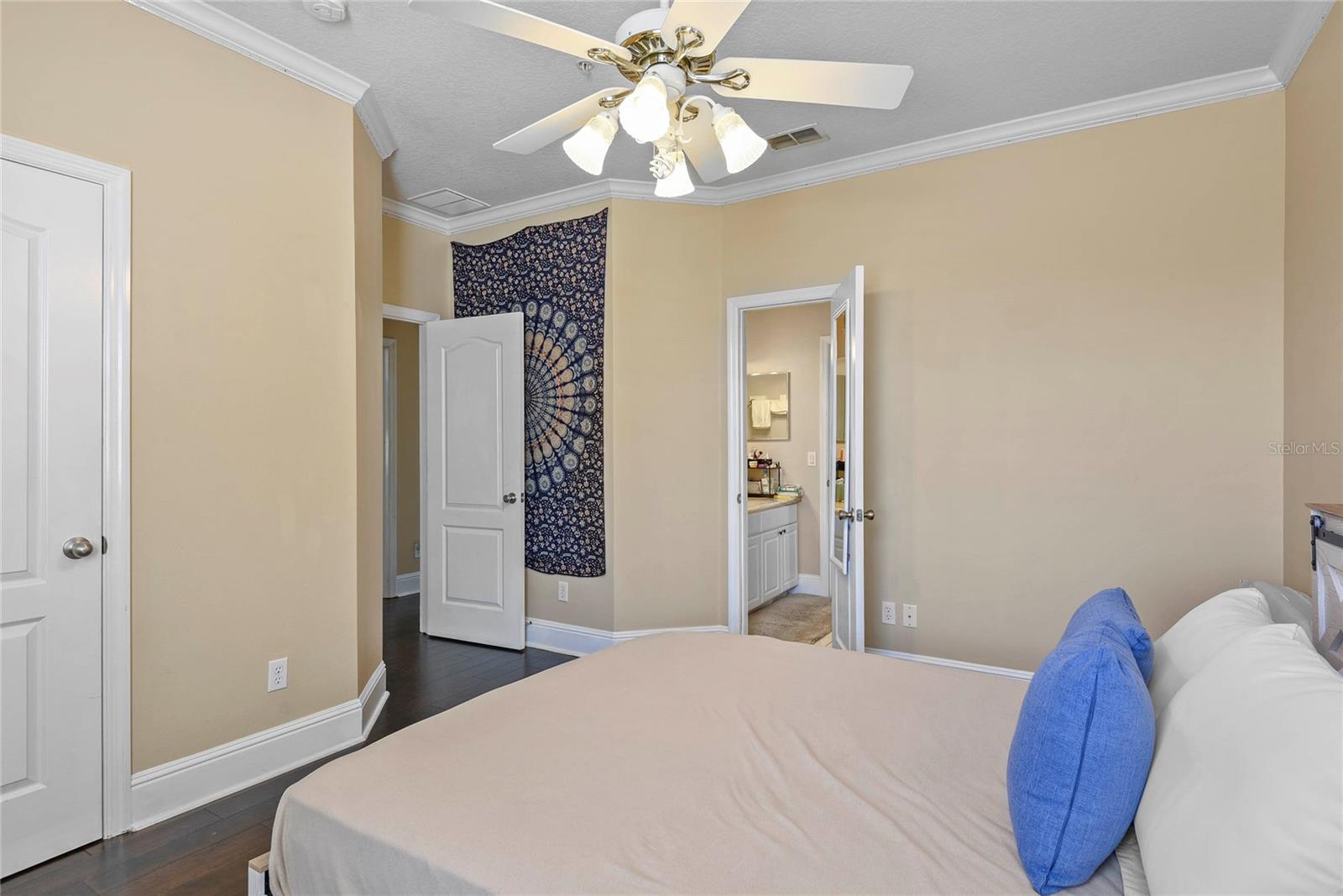 Image 30 of 41 For 5460 Penway Drive