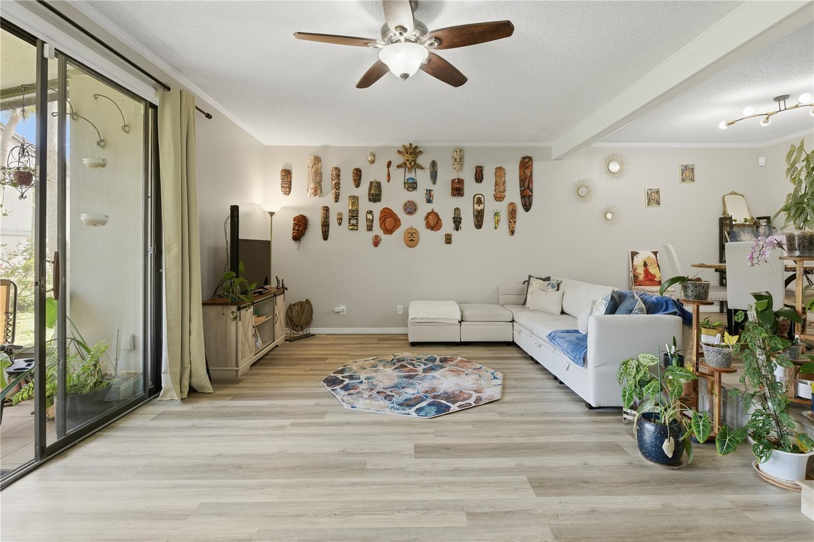 Image 16 of 35 For 654 Lake Villas Drive 654