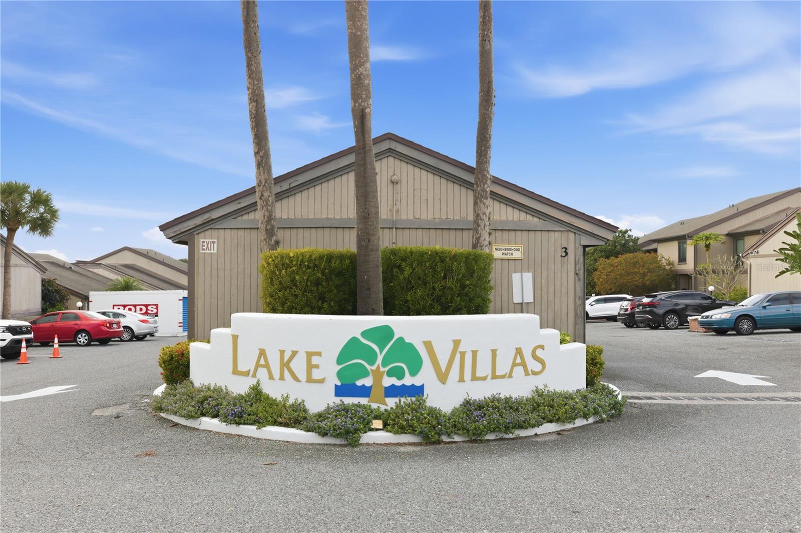 Image 2 of 35 For 654 Lake Villas Drive 654