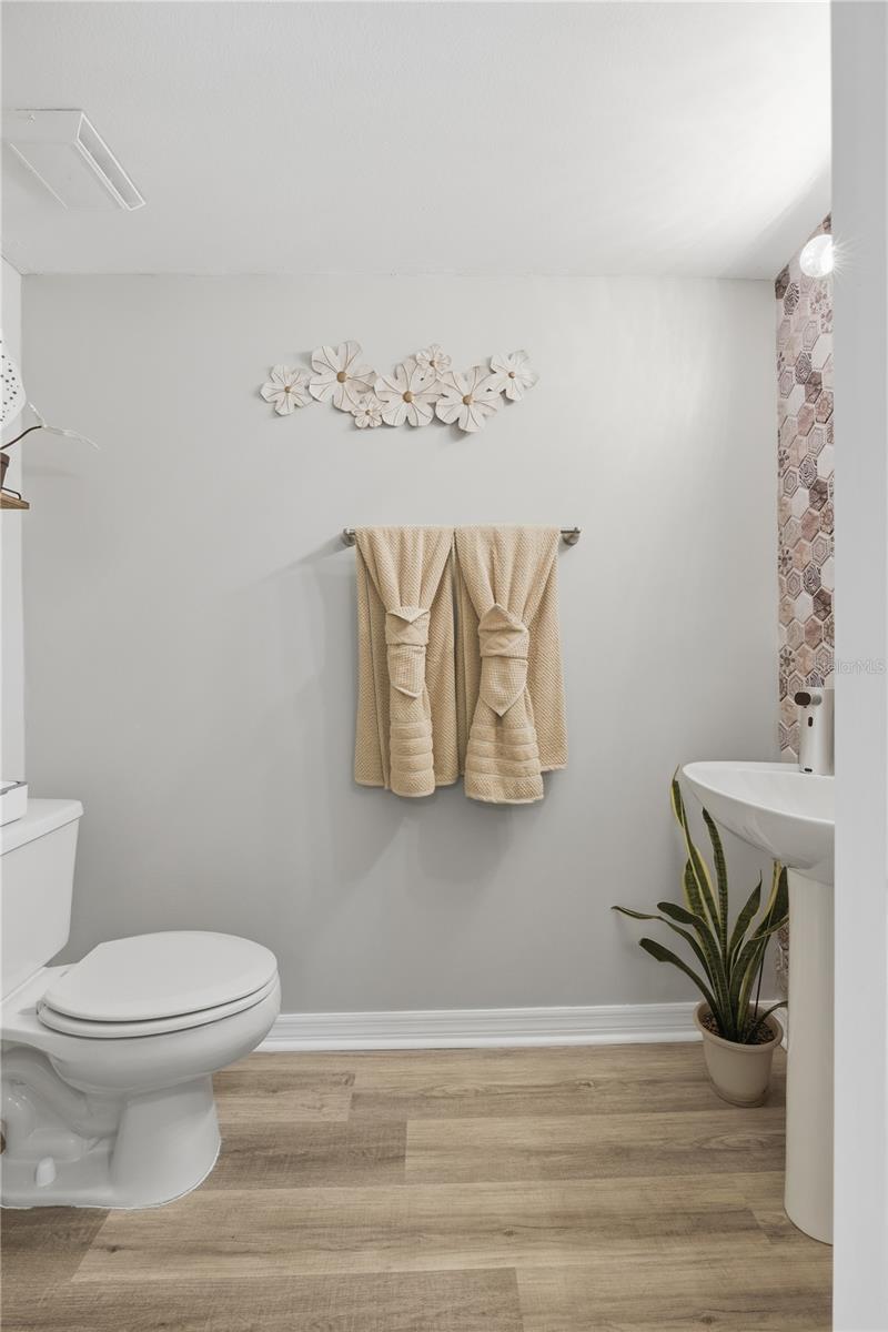 Image 29 of 35 For 654 Lake Villas Drive 654