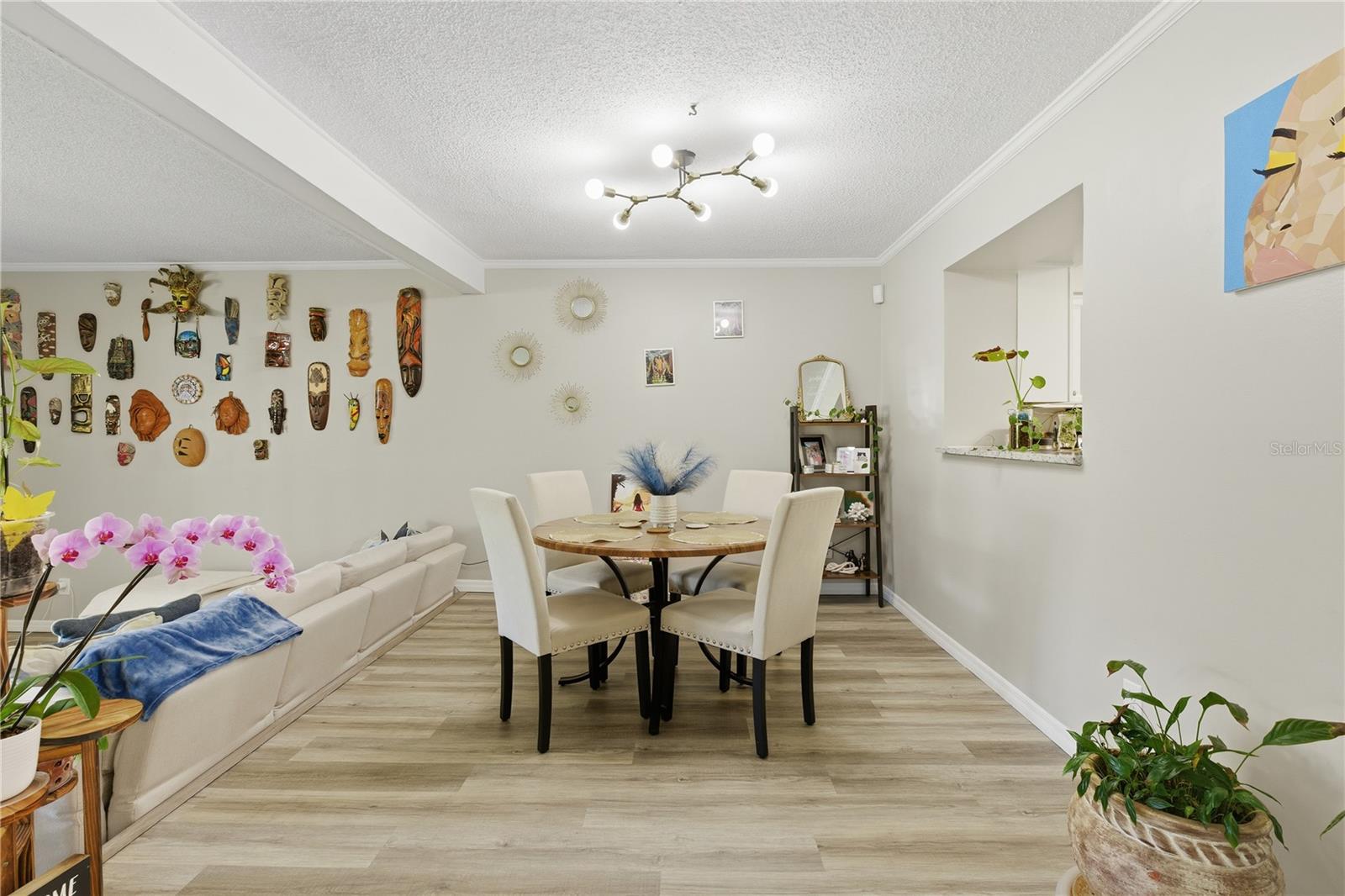 Image 9 of 35 For 654 Lake Villas Drive 654