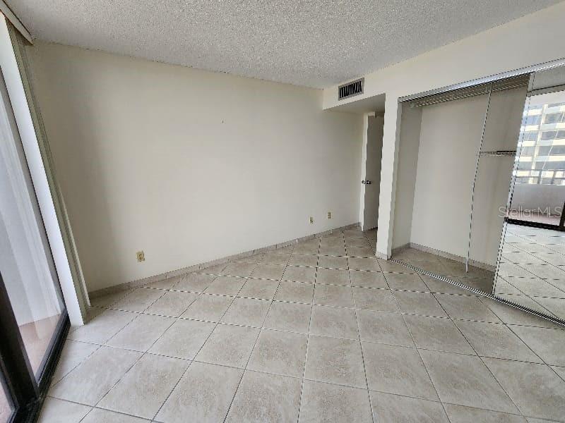 Image 6 of 14 For 2828 Atlantic Avenue 703