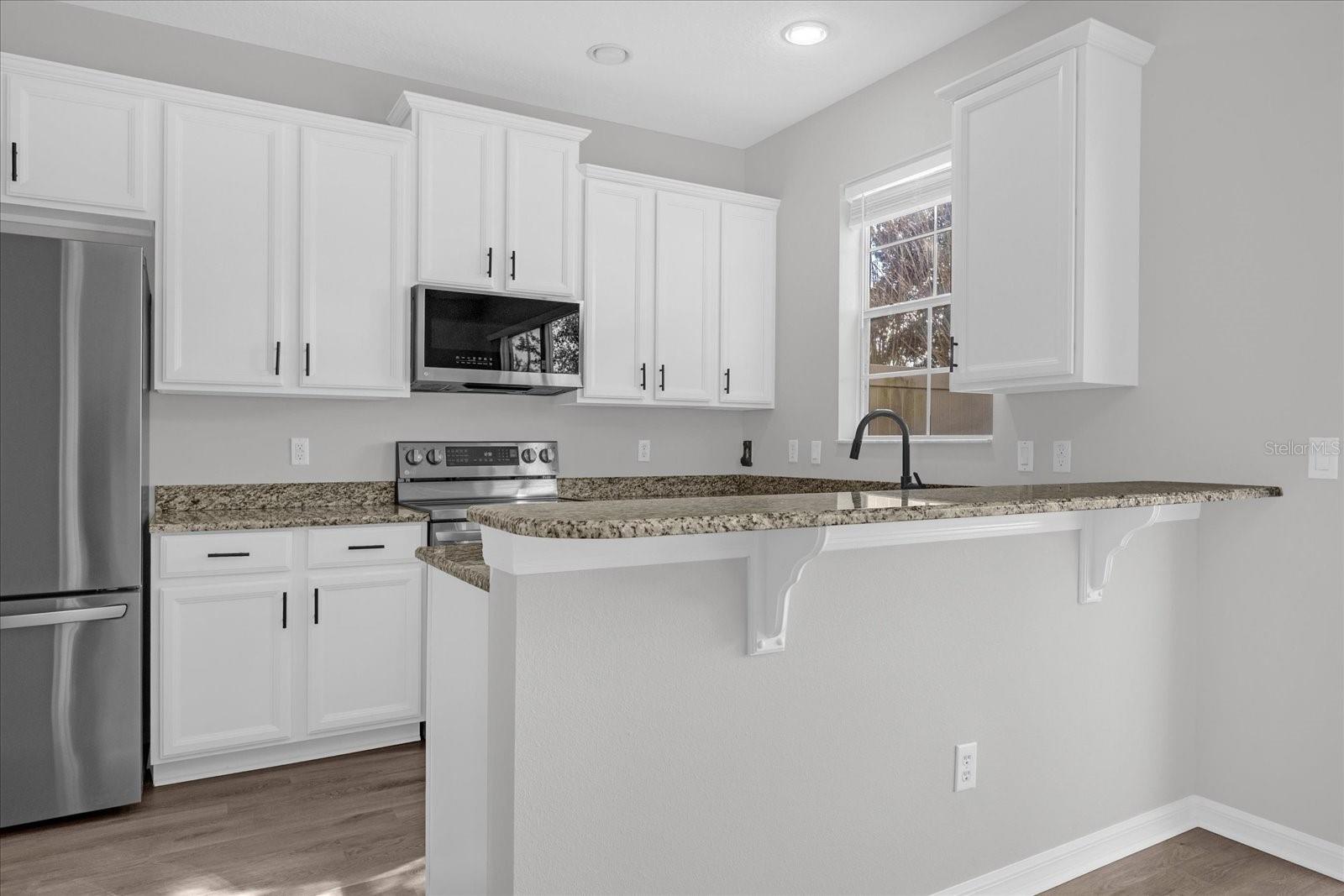 Image 9 of 25 For 9450 Silver Buttonwood Street