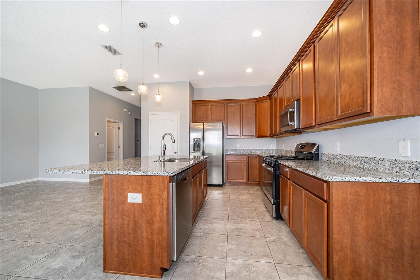 Image 3 of 29 For 902 Grand Hilltop Drive