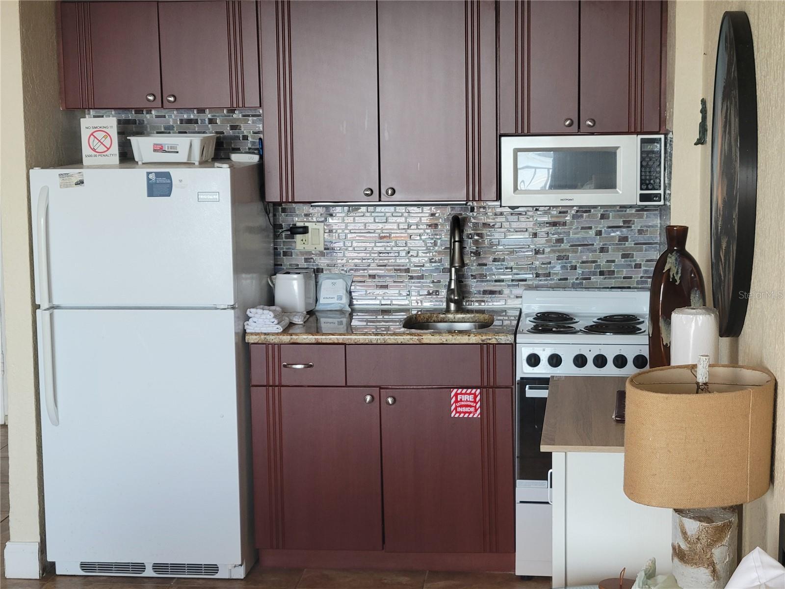 Image 16 of 19 For 2301 Atlantic Avenue 238