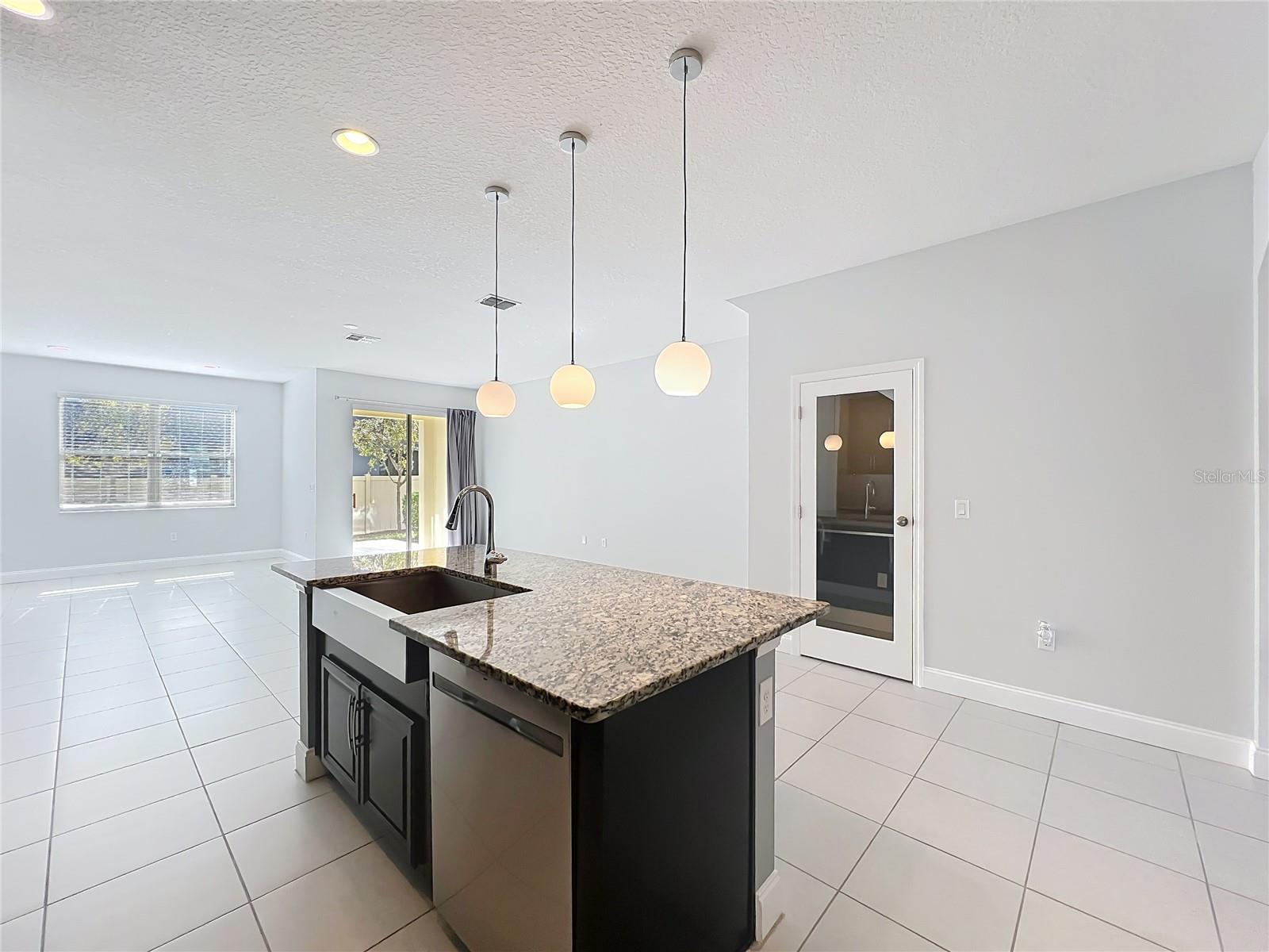 Image 10 of 54 For 2592 Econ Landing Boulevard